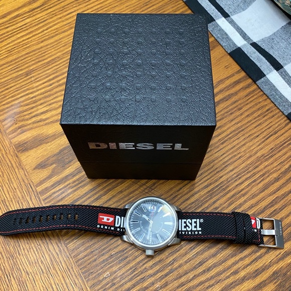 Diesel Watch DZ1906 - Picture 3 of 4